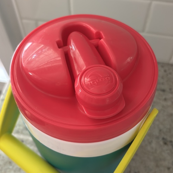 Igloo retro half gallon jug - Picture 2 of 7